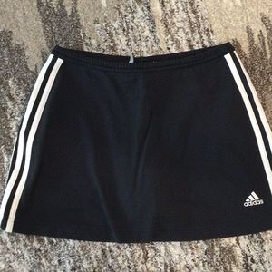 Adidas black tennis skort